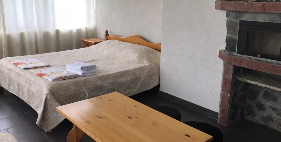 Стая за двама или единична